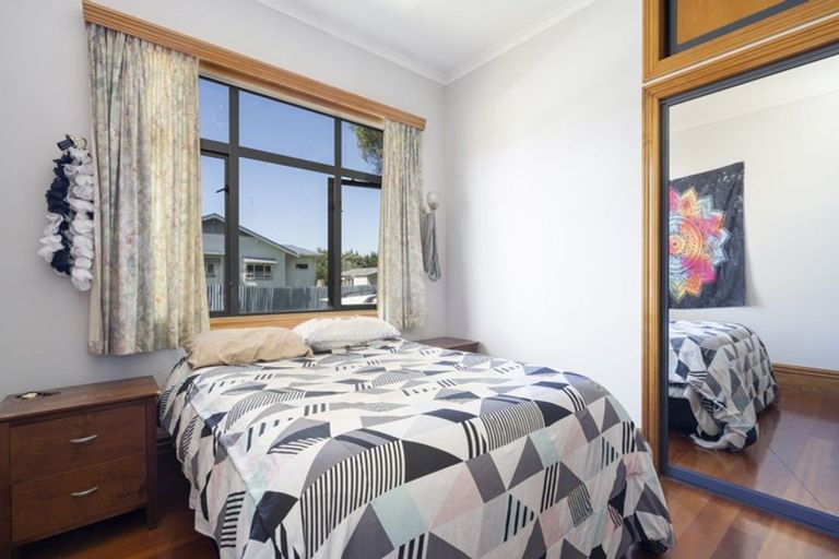 Photo of property in 76 Terou Street, Manaia, 4612