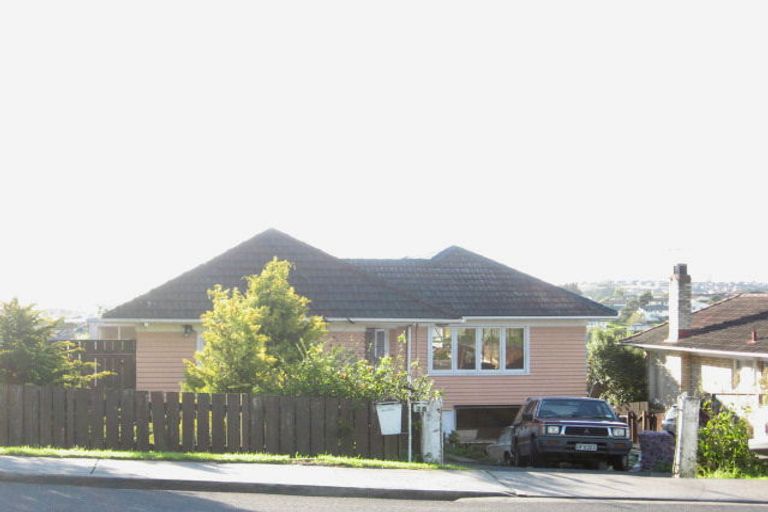 Photo of property in 28 Orams Road, Hillpark, Auckland, 2102