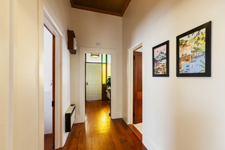 Photo of property in 149 Wellesley Road, Napier South, Napier, 4110