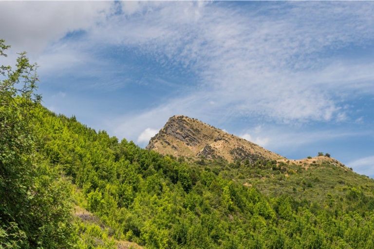 Photo of property in 24 Norfolk Street, Arrowtown, 9302