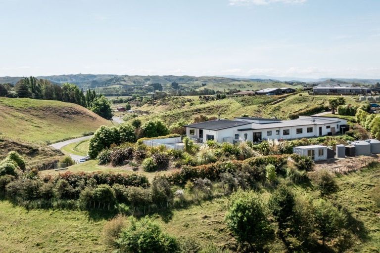 Photo of property in 32 Quarry Ridge, Poraiti, Napier, 4182
