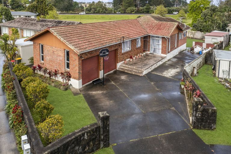 Photo of property in 10 Paul Place, Pakuranga, Auckland, 2010