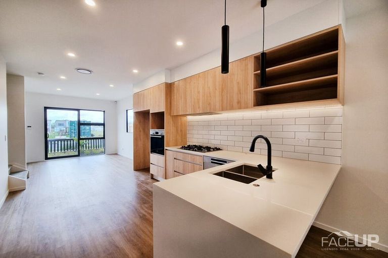 Photo of property in 6 Coast Garden Drive, Hobsonville, Auckland, 0616