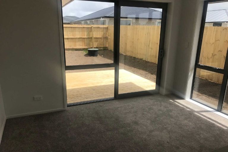 Photo of property in 27 Rainsford Road, Pukekohe, 2120