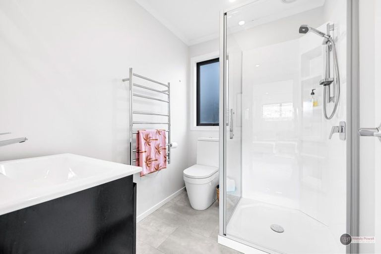 Photo of property in 4 Aston Crescent, Wallaceville, Upper Hutt, 5018