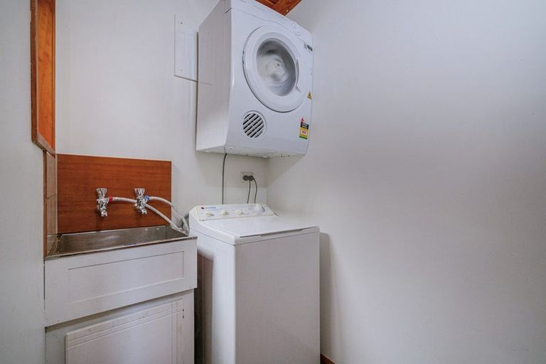 Photo of property in 5b Pohutukawa Grove, Whitianga, 3510