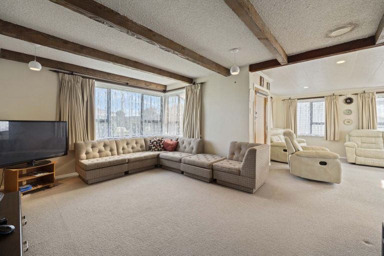 Photo of property in 82 High Street, Eltham, 4322