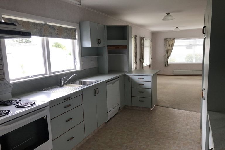 Photo of property in 18 Pembroke Street, Taradale, Napier, 4112