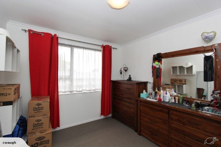 Photo of property in 86 Awanui Street, Merrilands, New Plymouth, 4312