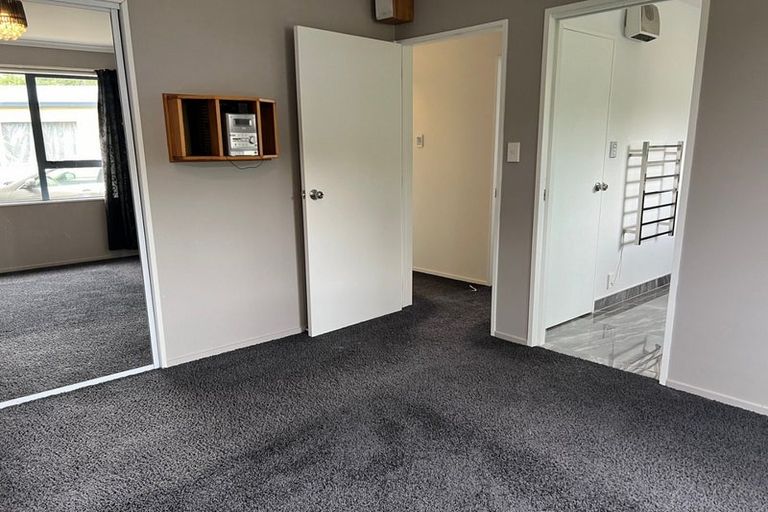 Photo of property in 11 Stedley Place, Heathcote Valley, Christchurch, 8022