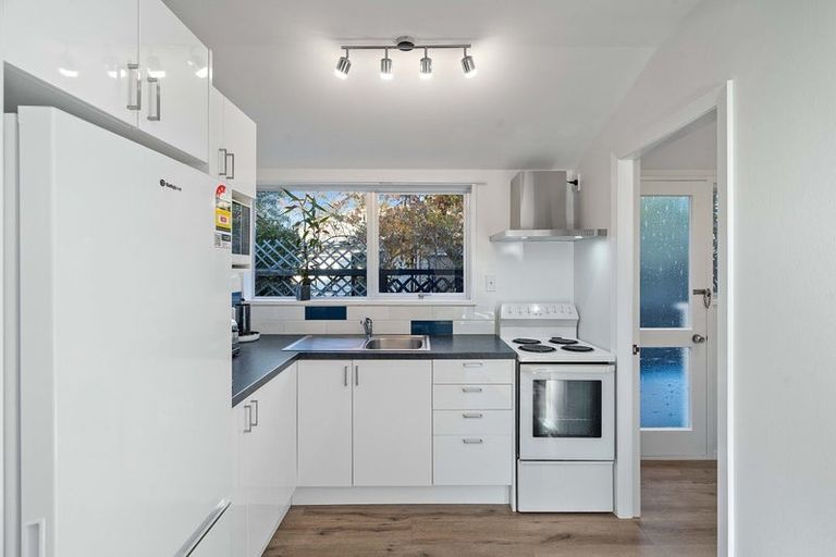 Photo of property in 2/321 Wairakei Road, Burnside, Christchurch, 8053