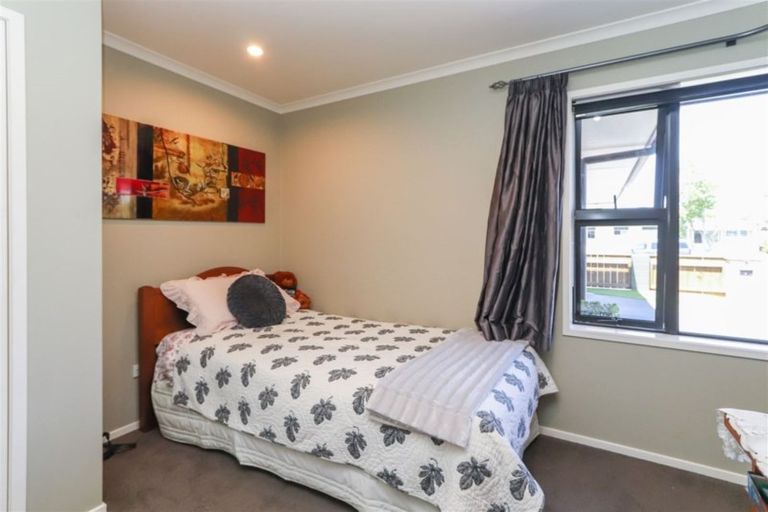 Photo of property in 16 Brookes Street, Inglewood, 4330