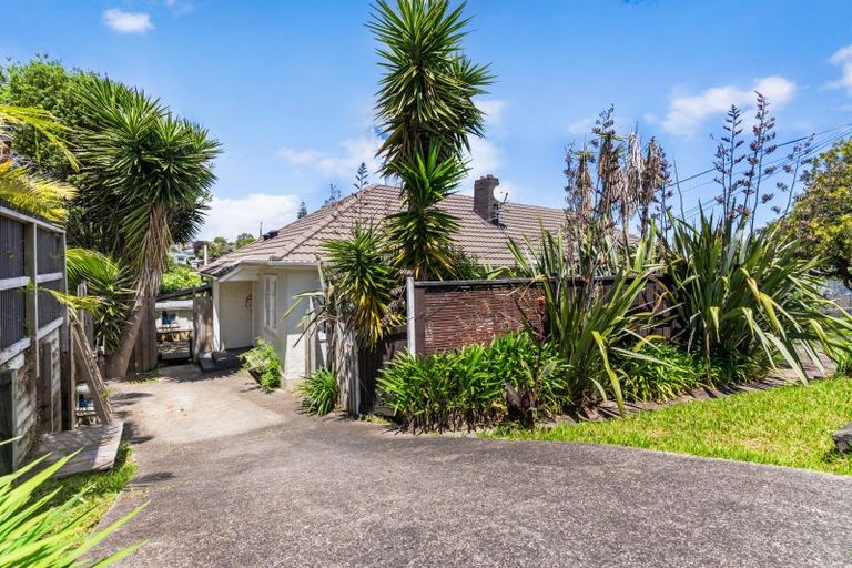 Photo of property in 14 Westmere Crescent, Westmere, Auckland, 1022