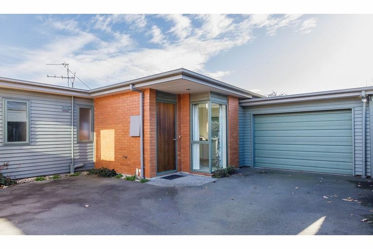 Photo of property in 271d Centaurus Road, Hillsborough, Christchurch, 8022