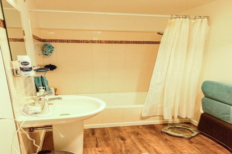 Photo of property in 2/25 Hastings Street West, Sydenham, Christchurch, 8023