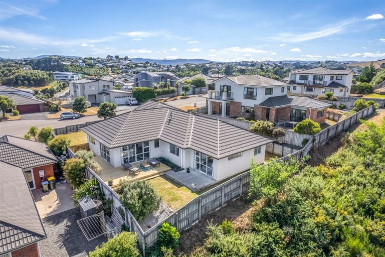 Photo of property in 25 Milford Street, Aotea, Porirua, 5024