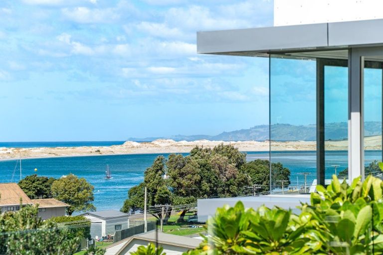Photo of property in 53 Olsen Avenue, Mangawhai Heads, Mangawhai, 0505