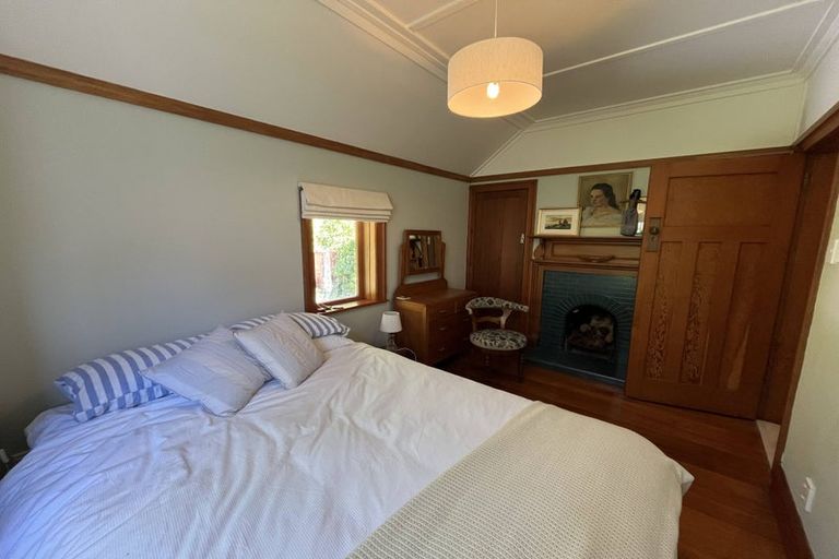 Photo of property in 9 Glen Road, Kelburn, Wellington, 6012