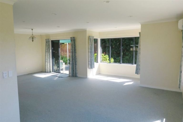 Photo of property in 30 Hillcrest Street, Tirau, 3410