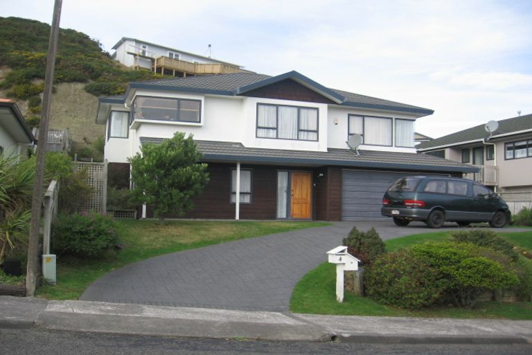 Photo of property in 4 Nether Green Crescent, Johnsonville, Wellington, 6037