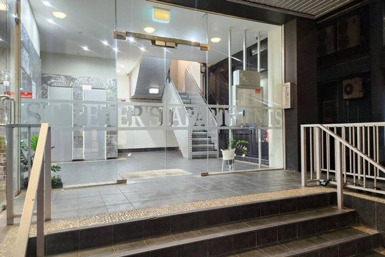 Photo of property in St Peters Apartments, 8b/192 Willis Street, Te Aro, Wellington, 6011