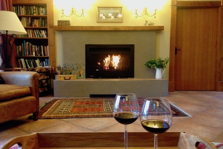 Photo of property in Beckenridge Lodge, 1 Breckenridge Lane, Puketapu, Napier, 4183