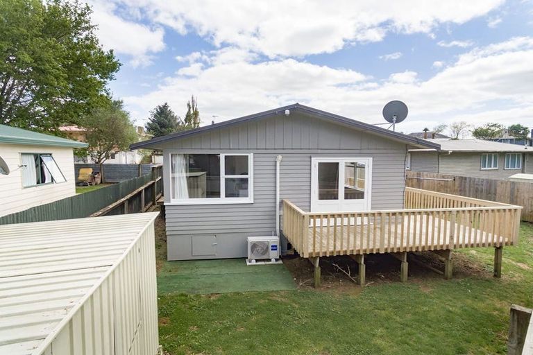 Photo of property in 21b Freyberg Crescent, Pukekohe, 2120