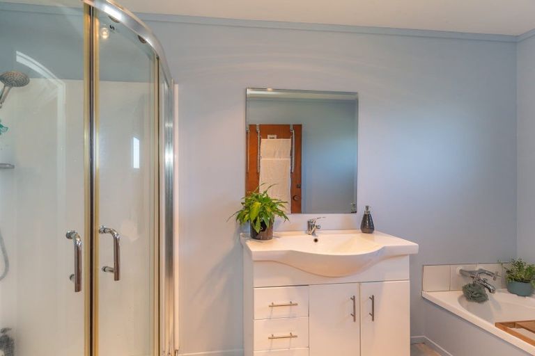 Photo of property in 9 Martin Harvey Street, Levin, 5510