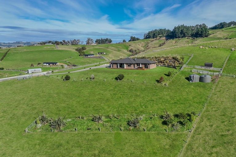 Photo of property in 18 Kens Lane, Sawyers Bay, Port Chalmers, 9023
