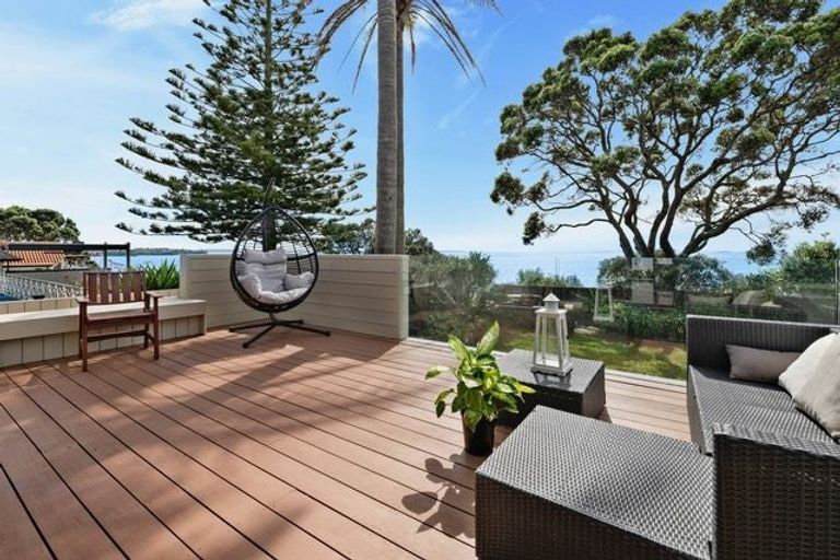 Photo of property in 37 Churchill Road, Murrays Bay, Auckland, 0630