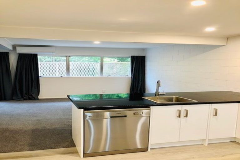 Photo of property in 2/1001 High Street, Avalon, Lower Hutt, 5011