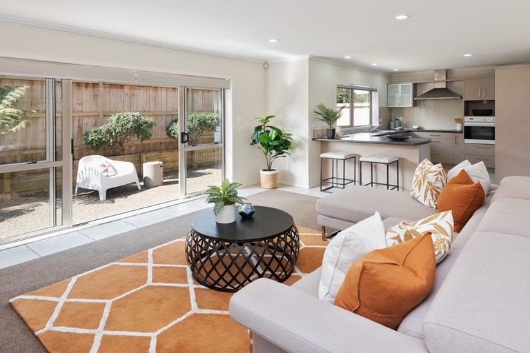 Photo of property in 20 Earlshall Drive, Flat Bush, Auckland, 2016