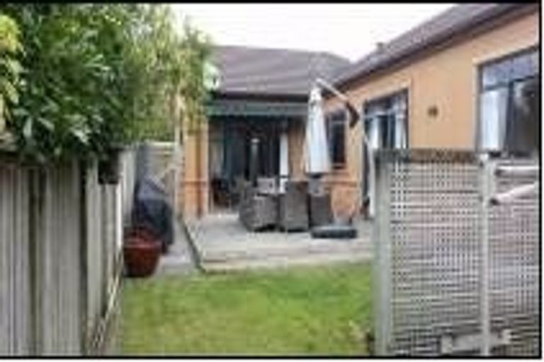 Photo of property in 2 Villanova Place, Albany, Auckland, 0632