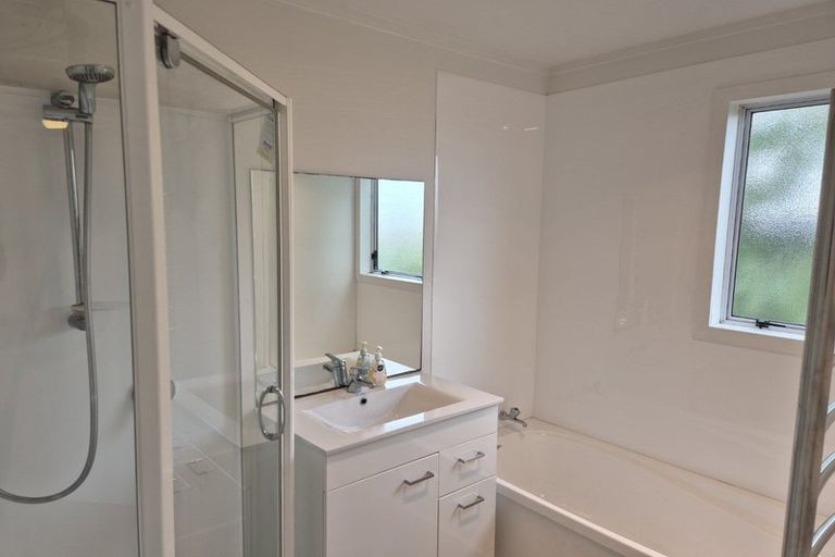 Photo of property in 22 Dominica Crescent, Grenada Village, Wellington, 6037