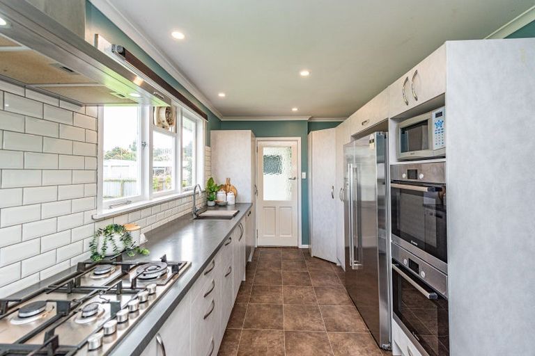 Photo of property in 17 Caffray Avenue, Aramoho, Whanganui, 4500