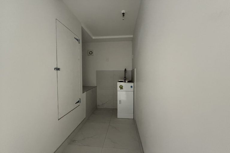 Photo of property in 1/12 Meadway, Sunnyhills, Auckland, 2010
