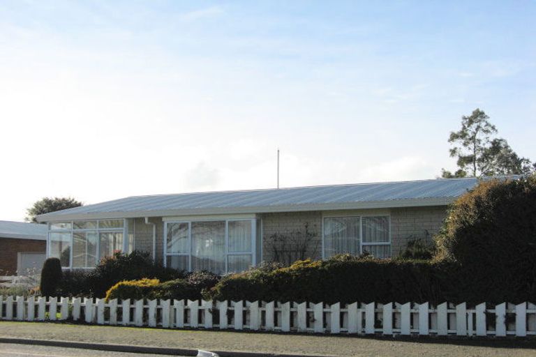 Photo of property in 117 Great North Road, Winton, 9720