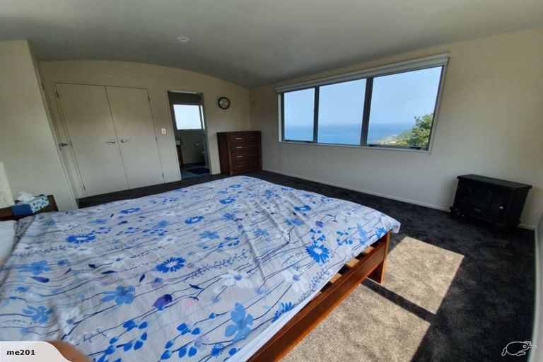 Photo of property in 24 Signallers Grove, Strathmore Park, Wellington, 6022