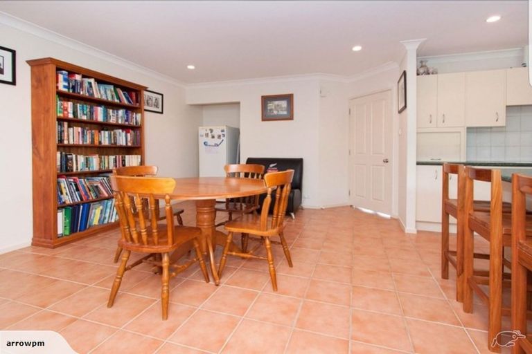 Photo of property in 12 Greenleaf Way, Northcross, Auckland, 0630