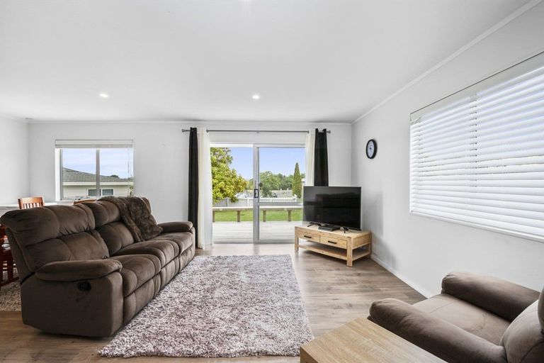 Photo of property in 2 Avon Close, Richmond Heights, Taupo, 3330
