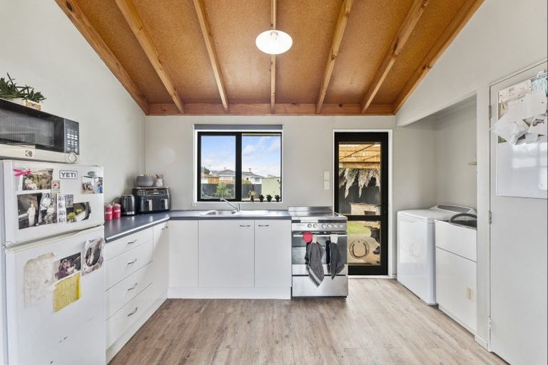 Photo of property in 27 Ruanui Street, Himatangi Beach, Foxton, 4891