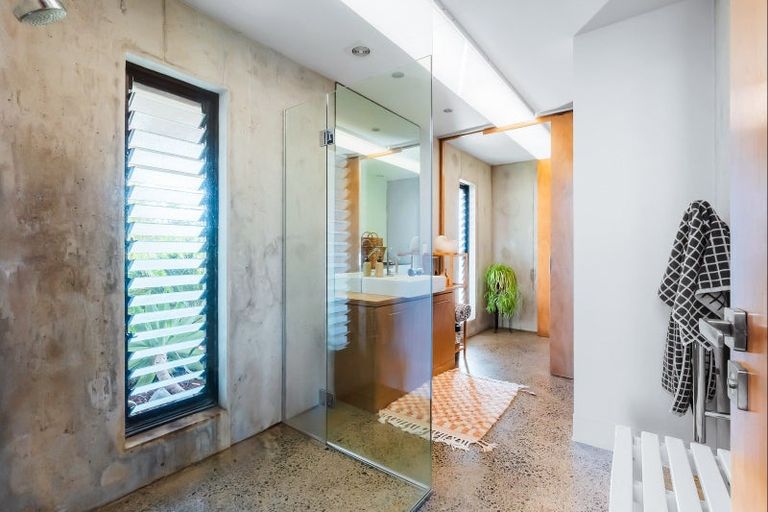 Photo of property in 30 Nihinihi Avenue, Raglan, 3225