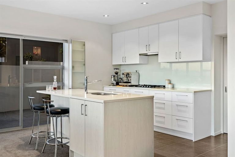 Photo of property in 6 Yelverton Place, Huntsbury, Christchurch, 8022