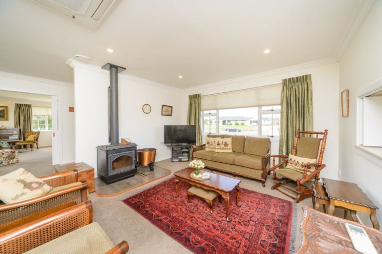 Photo of property in 137 Mount Taylor Drive, Feilding, 4775