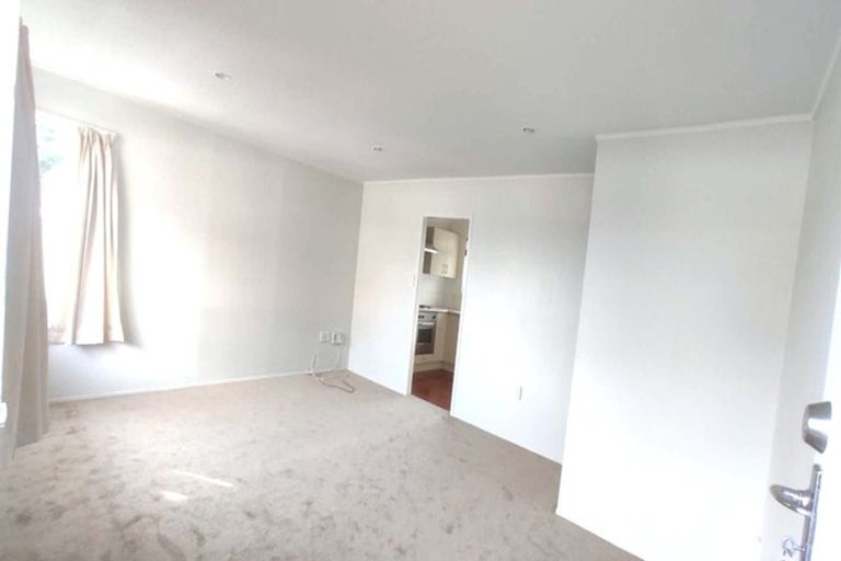 Photo of property in 1/17 Marriott Road, Pakuranga, Auckland, 2010