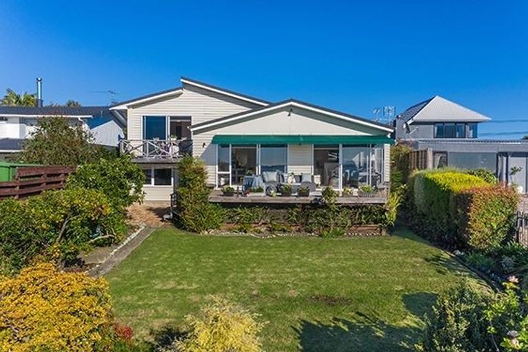 Photo of property in 110 Clovelly Road, Bucklands Beach, Auckland, 2012