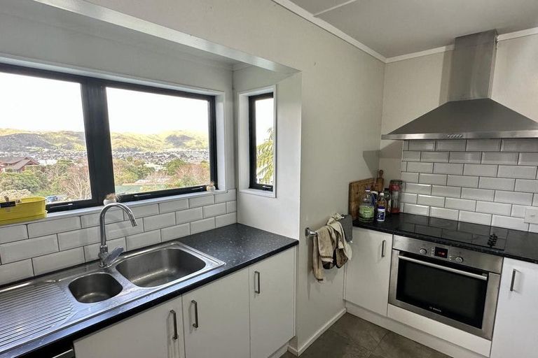 Photo of property in 22 Gainsborough Grove, Belmont, Lower Hutt, 5010