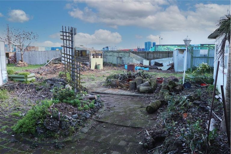 Photo of property in 47 Clendon Avenue, Papatoetoe, Auckland, 2025