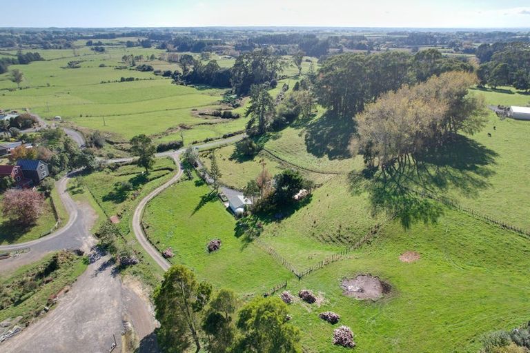 Photo of property in 241 Wallace Road, Koputaroa, Levin, 5571