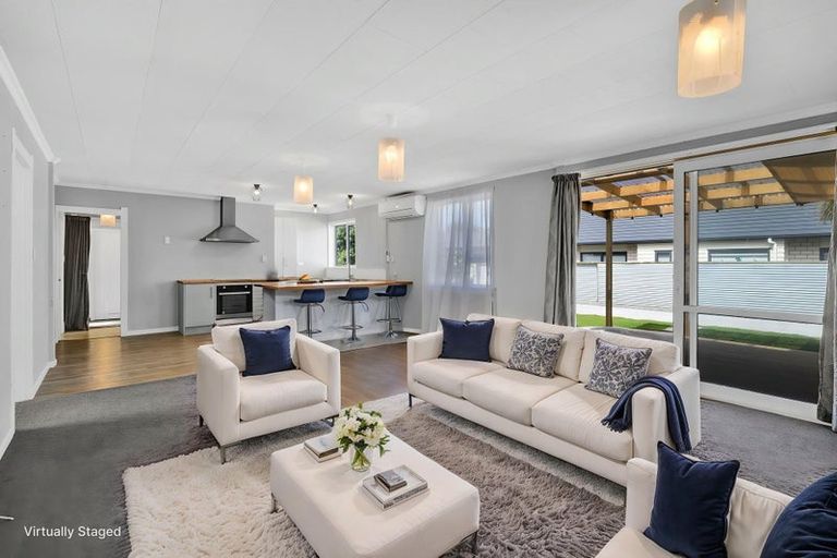 Photo of property in 23 Layard Street, Opunake, 4616